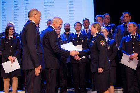 Slavnostna podelitev listin o napredovanju v čine gasilski častnik, višji gasilski častnik in visoki gasilski častnik (41)